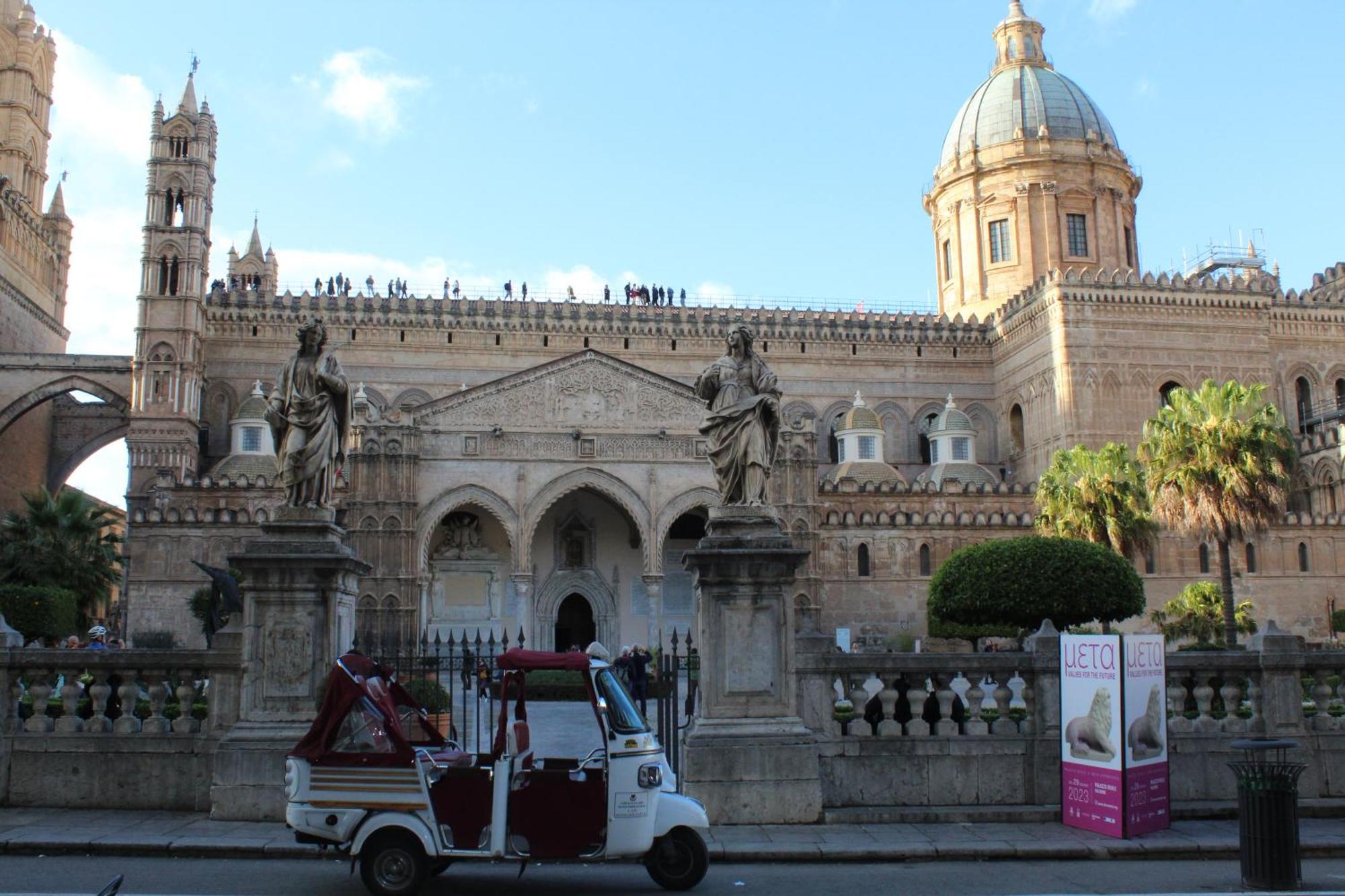 La Siciliana-Di Fronte La Cattedrale Villa ปาแลร์โม ภายนอก รูปภาพ